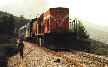 Επιδιορθώθηκε η βλάβη στις σιδηροδρομικές γραμμές μετά τον εκτροχιασμό της αμαξοστοιχίας του ΟΣΕ