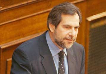 Σκληρή γλώσσα Παπουτσή με αφορμή το εισαγγελικό πόρισμα για το Σάμινα