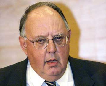 Το Μάρτιο 2001 ψηφίζεται ο νέος αρχαιολογικός νόμος