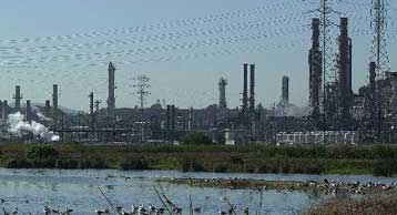 Αρκούν τα αποθέματα πετρελαίου</b><i>Η προσφορά θα υπερκαλύψει τη ζήτηση</i>