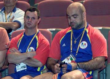 «Καθαροί» κατόπιν εορτής δύο Ρουμάνοι αρσιβαρίστες που αποκλείστηκαν από τους Ολυμπιακούς<I>Απει