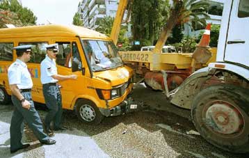 Φόβοι για την ασφάλεια των σχολικών λεωφορείων παλαιάς τεχνολογίας