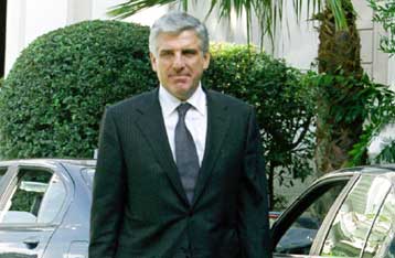 Καμία ειδική ρύθμιση για τη συμμετοχή της ΔΕΗ στο διαγωνισμό, τονίζει ο Παπαντωνίου