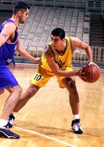 Ανετα η ΑΕΚ  83-75 την Τσιμπόνα για την Euroleague