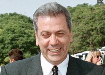 Να συνεργαστεί με ένα κόμμα Αβραμόπουλου η ΝΔ <I> Νέα υπονοούμενα από το δήμαρχο Αθηναίων</I>