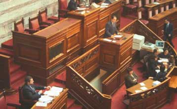 Ψηφίστηκε επί της αρχής και μόνο από τους βουλευτές του ΠΑΣΟΚ το νομοσχέδιο για το ΕΡΣ <i>Την απ