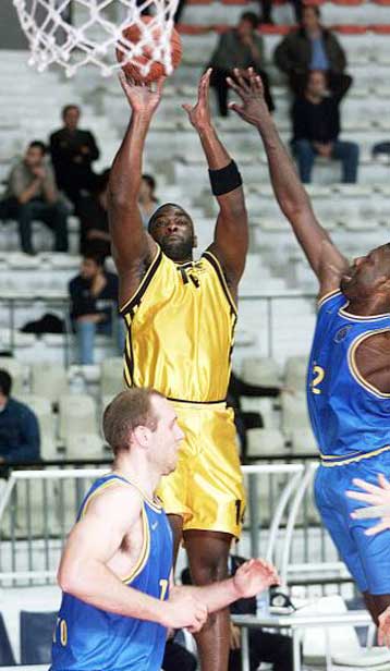 Κακός ο Αρης, έχασε 66-81 από την Πόρτο στο Κύπελλο Σαπόρτα