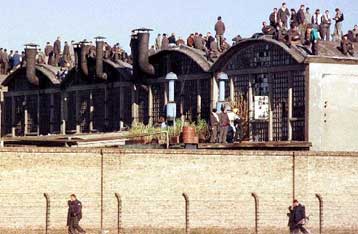 Σε τρεις φυλακές έχει εξαπλωθεί η εξέγερση κρατουμένων στη Σερβία