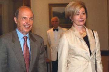 Επιτυχία της κυβέρνησης, κατά την Αγγ. Λαΐου, η αναγνώριση της ελληνικής μειονότητας στην Αλβανία