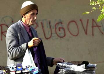 Δύο βομβιστικές επιθέσεις κατά συνεργατών του Ρουγκόβα στο Κόσοβο