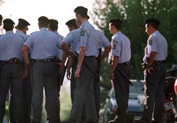 Πρόβλημα στη λειτουργία της ΕΛ.ΑΣ. αναγνωρίζει ο Χρυσοχοΐδης μετά την αυτοκτονία Κεντήρα <i>Προβ