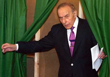 Κυβέρνηση και αντιπολίτευση αυτοανακηρύσσονται νικήτριες στις εκλογές στο Αζερμπαϊτζάν<I>Για παρ