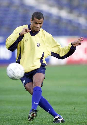 Ο Ριβάλντο κορυφαίος σκόρερ του 2000