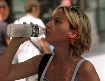 Πανικός στην Τρίπολη από μολυσματικό ιό στο νερό