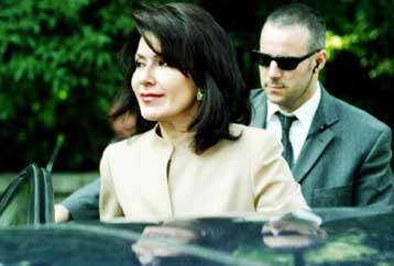 Συναγερμός σε «Αθήνα 2004» και κυβέρνηση εν όψει Ρογκ<i>Ο Τ.Πατρίκιος στην προεδρία της Πολιτιστ