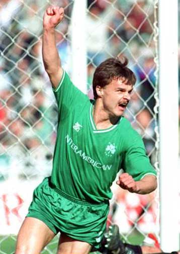 Μία ακόμη χρυσή σελίδα για τον Βαζέχα<I>Τρίτος σκόρερ όλων των εποχών στην Ελλάδα</I>