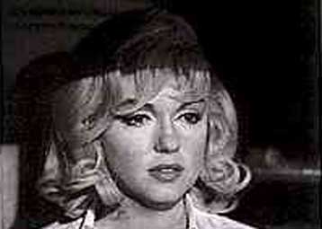 Η αληθινή Μέριλιν Μονρό μέσα από το νέο βιβλίο της Τζόις Κάρολ Όουτς