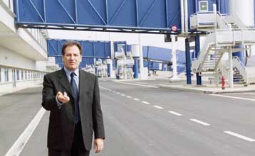 Έριδα για τα 6.000 στρέμματα του Ελληνικού <i>Δεν αναβάλλονται τα εγκαίνια του αεροδρομίου των Σ