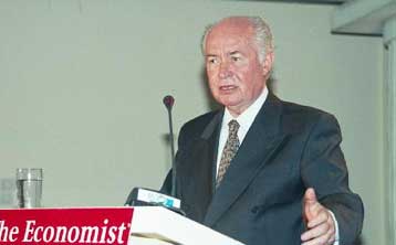 Επιφυλάξεις από τα κυπριακά κόμματα για τη φημολογούμενη νέα πρόταση του Ανάν