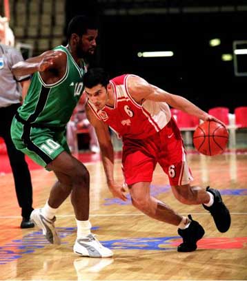 Κατοστάρα του Ολυμπιακού μετά από πέντε χρόνια με «θύμα» τον Μακεδονικό