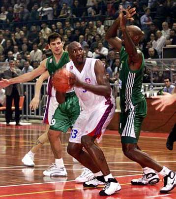 Μαθήματα μπάσκετ από Πανιώνιο και νίκες για τους γηπεδούχους στην 3η αγωνιστική της Α1