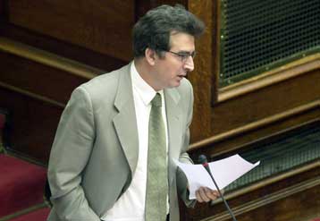 Αμερικανοί και Βρετανοί πράκτορες ενώνουν τις δυνάμεις τους με την ΕΛ.ΑΣ. για την πάταξη της τρομοκρ