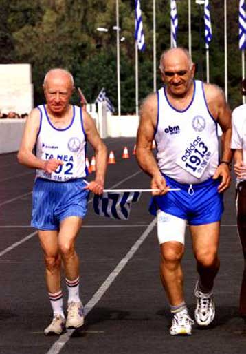 Στο νοσοκομείο έπειτα από καρδιακό επεισόδιο Γερμανός μαραθωνοδρόμος της ειρήνης