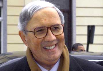 Η σύγκλιση της δραχμής με το ευρώ πρέπει να γίνει ομαλά