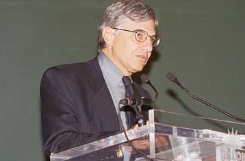 Πιέζει η Κομισιόν για τη μείωση της ανεργίας στην Ελλάδα