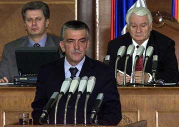 Διεθνείς σχέσεις και ανοικοδόμηση της χώρας οι πρώτοι στόχοι του πρωθυπουργού της Γιουγκοσλαβίας