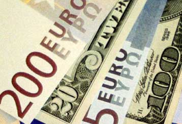 Πρόσκαιρη η ανάκαμψη του ευρώ από την παρέμβαση της ΕΚΤ