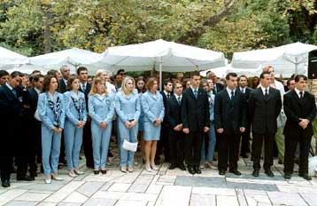 Με στεφάνια ελιάς έστεψαν τους Έλληνες Ολυμπιονίκες στην Κύπρο