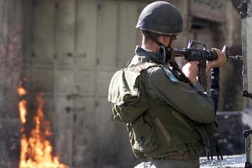 Σποραδικές συγκρούσεις ξεσπούν και πάλι στη Δυτική Όχθη<i>Νεκροί δύο Παλαιστίνιοι</i>