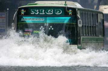 Τουλάχιστον 24 νεκρούς άφησε στο πέρασμά του τυφώνας στις Φιλιππίνες