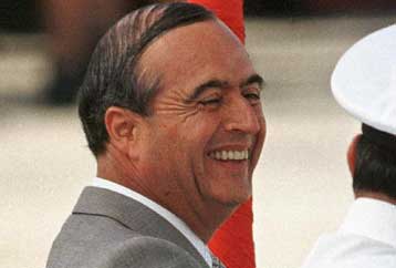 Την εμπλοκή του Μοντεσίνος σε ξέπλυμα χρήματος ερευνούν οι Αρχές του Περού