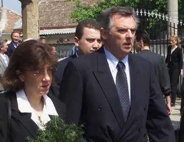 Εμπόδια λίγο πριν από την υπογραφή συμφωνίας για το σχηματισμό γιουγκοσλαβικής κυβέρνησης