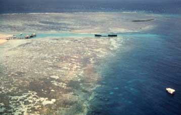 Πρόσκρουση τάνκερ στο Μεγάλο Ύφαλο της Αυστραλίας<i>Δεν σημειώθηκε διαρροή πετρελαίου</i>