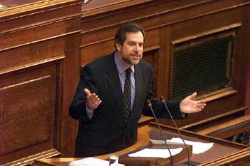 Απορρίφθηκε η πρόταση της ΝΔ για εξεταστική επιτροπή στην ακτοπλοΐα<i>Aντιπαράθεση Παπουτσή – Κα