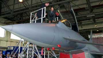 Έκλεισε η συμφωνία για την αγορά των 60 Εurofighter