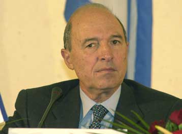 Προβληματισμός στο ΠΑΣΟΚ λόγω της συμμετοχής και άλλων κομμάτων στη συνδιάσκεψη για την απασχόληση