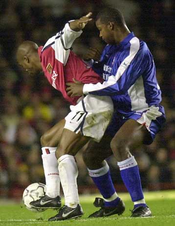 Αποκλείστηκε η Αρσεναλ από το Λιγκ Καπ – Πέρασε στην παράταση η Λίβερπουλ