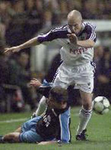 Ισοπαλία η Χέερενβεν με τη Σπάρτα <i> Τα αποτελέσματα της δέκατης αγωνιστικής στην Ολλανδία </i>