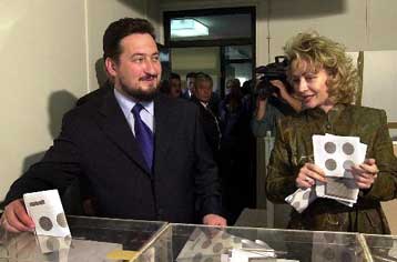 Νέα προβλήματα αντιμετωπίζει ο κυβερνητικός συνασπισμός στην ΠΓΔΜ