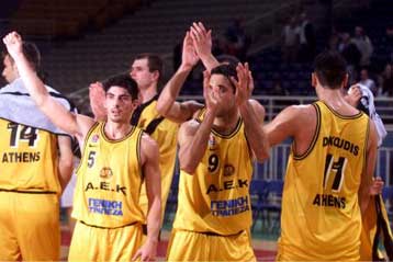 Παράπονα Ίβκοβιτς για τη μεταφορά του αγώνα με τον Ηρακλή  <i> Αρνήθηκε τετραήμερη άδεια στον Κο