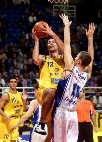 Με γεμάτες τσέπες και τρίτη νίκη η ΑΕΚ επί της Σαρλερουά 97-73 στην Εuroleague