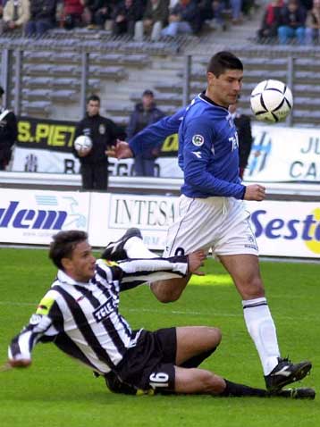 Καταρρέει η Γουβέντους, έχασε με 1-2 από την Ουντινέζε <i> Τα αποτελέσματα της 4ης αγωνιστικής <