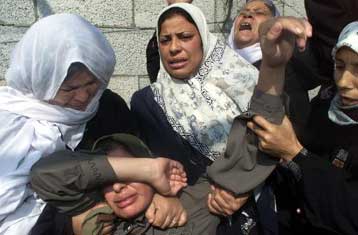 Τρεις Παλαιστίνιοι πέφτουν νεκροί από ισραηλινά πυρά στη Λωρίδα της Γάζας