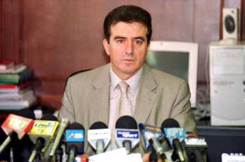 Παραδοθείτε, σταματήστε τις δολοφονίες