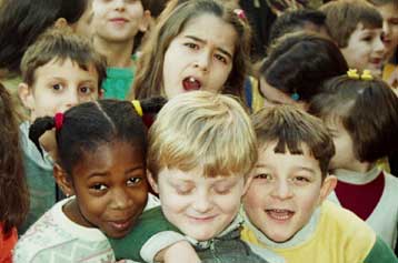 Ξενόφοβοι… από μικροί οι Έλληνες, σύμφωνα με μελέτη του Πανεπιστημίου Πατρών