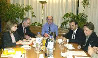 Πρόσθετα εθνικά μέτρα για τις «τρελές αγελάδες» αποφάσισε η κυβέρνηση